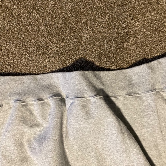 xl Rockhurst university sweatshirt - Picture 6 of 8